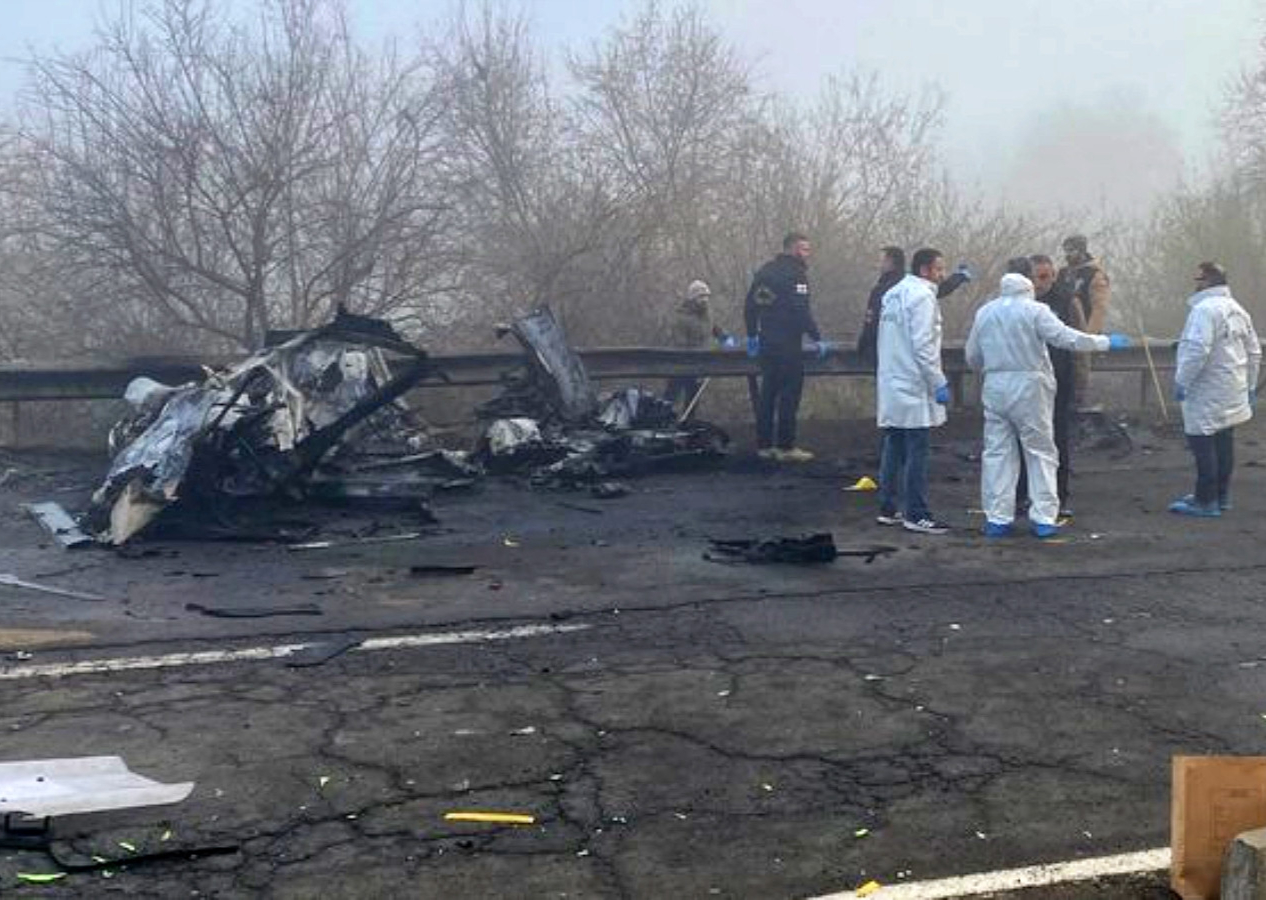 Diyarbakır'da polis servisine bombalı saldırı! Bakan Soylu'dan açıklama! Gözaltı sayısı arttı...