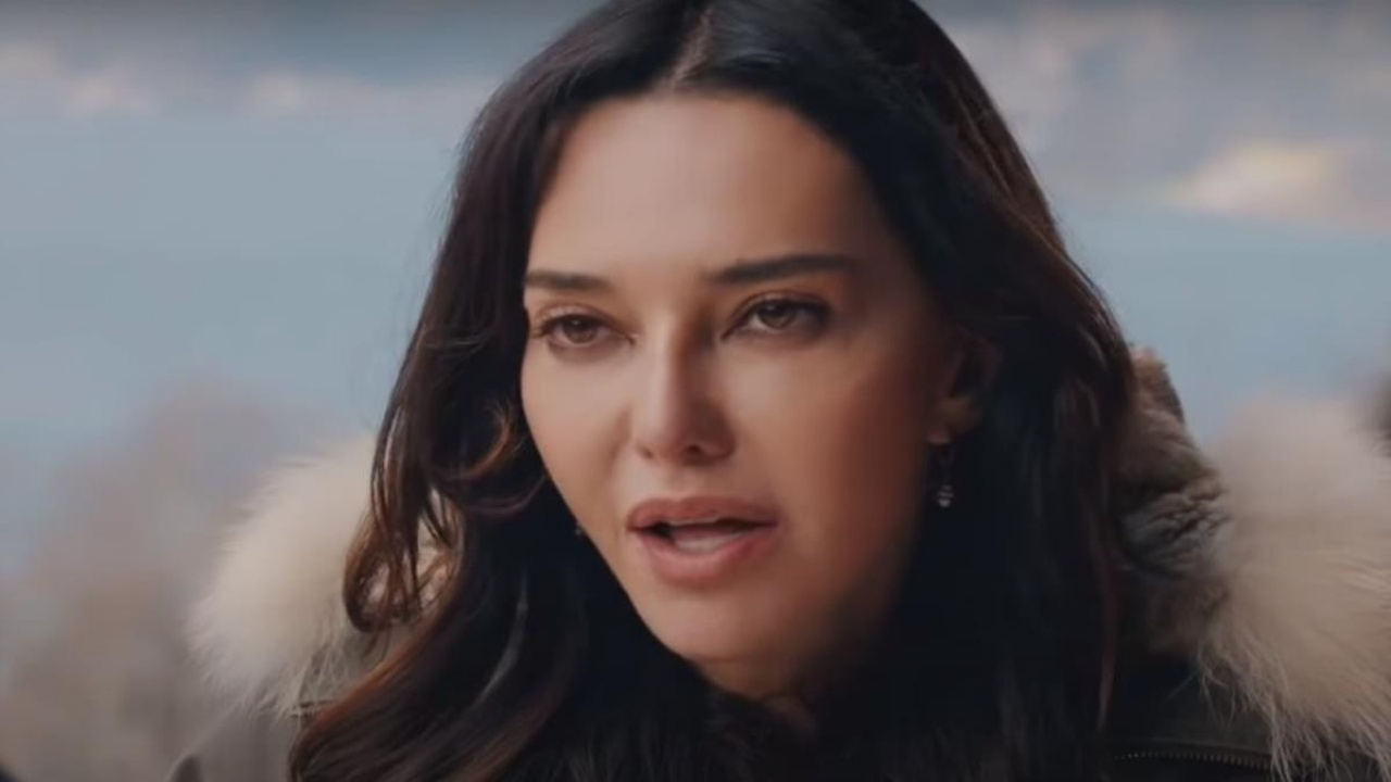 Hande Ataizi'nin Camdaki Kız'a Vedası Duygulandırdı