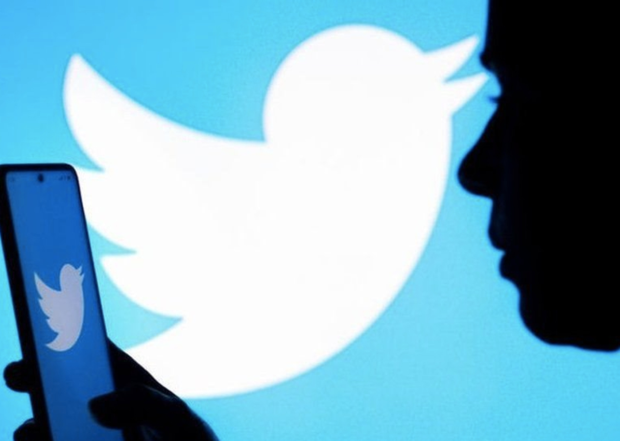 Twitter'da gazetecilerin hesaplarını askıya alan Elon Musk geri adım attı