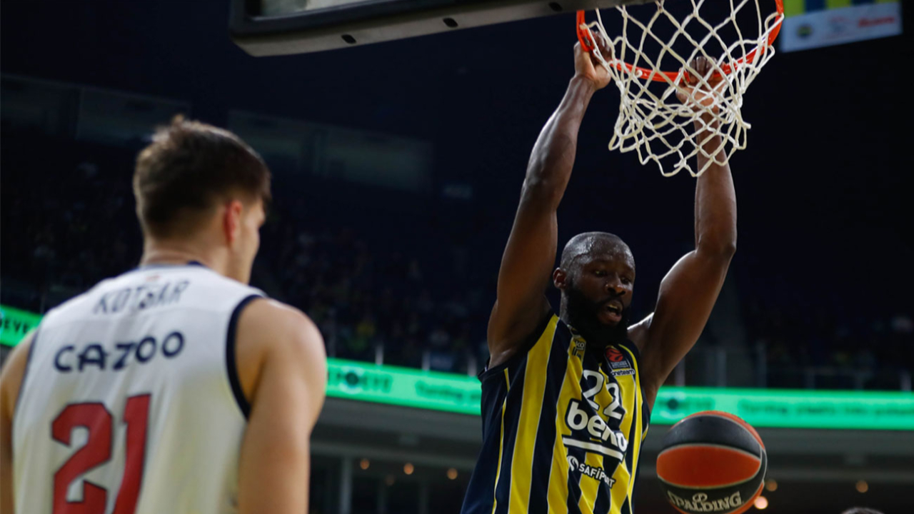 Fenerbahçe Beko'ya Jekiri'den kötü haber