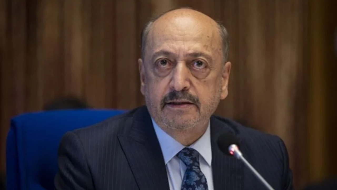 Bakan Bilgin'den yeni asgari ücret açıklaması: Hem işçilerimizin beklentilerini hem de işverenlerimizin ödeyebileceği bir sınırdaki bir beklentiyi gerçekleştirmiş oluruz