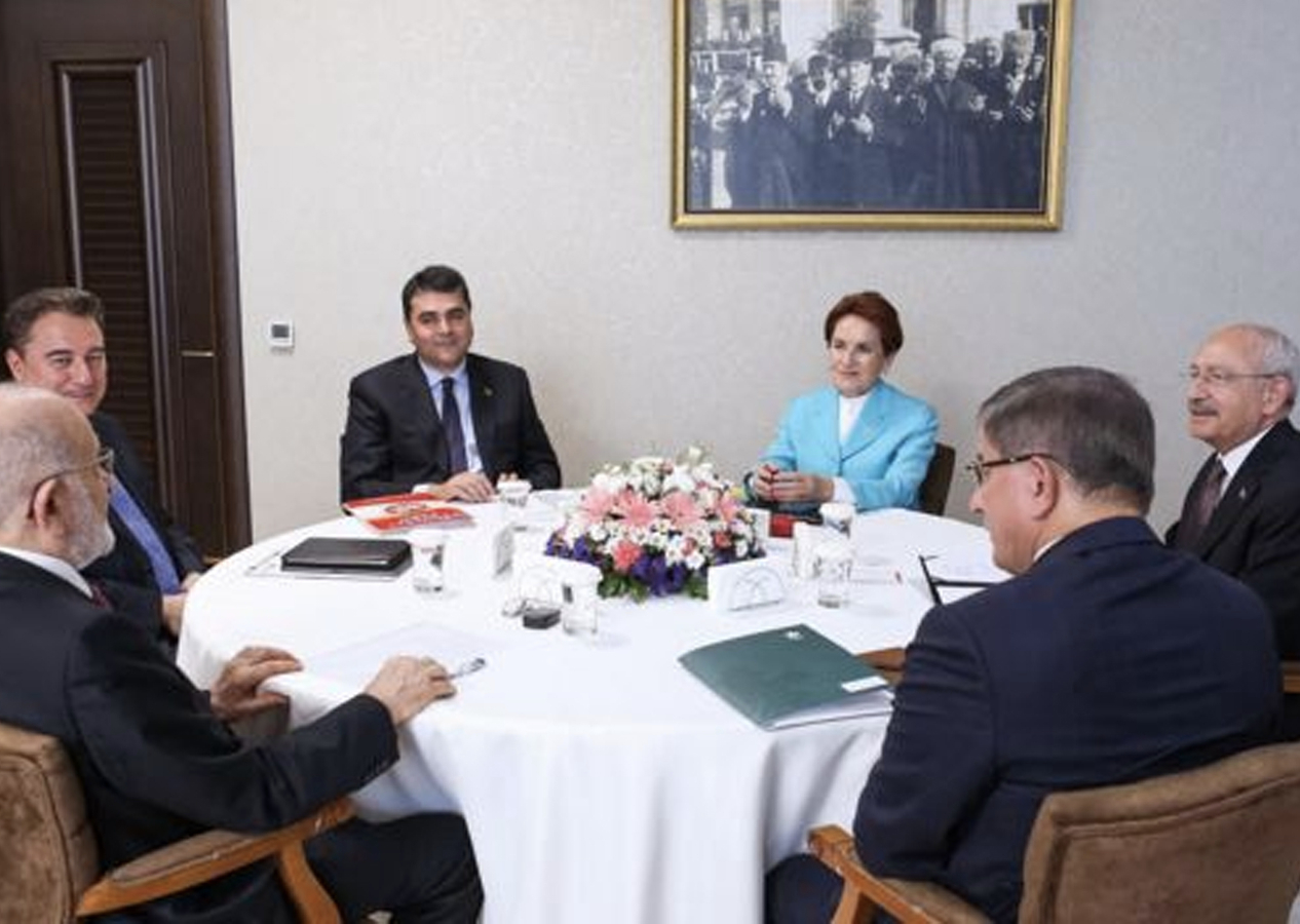6'lı masada yeni kriz! İYİ Parti iki partiyi masada istemiyor!