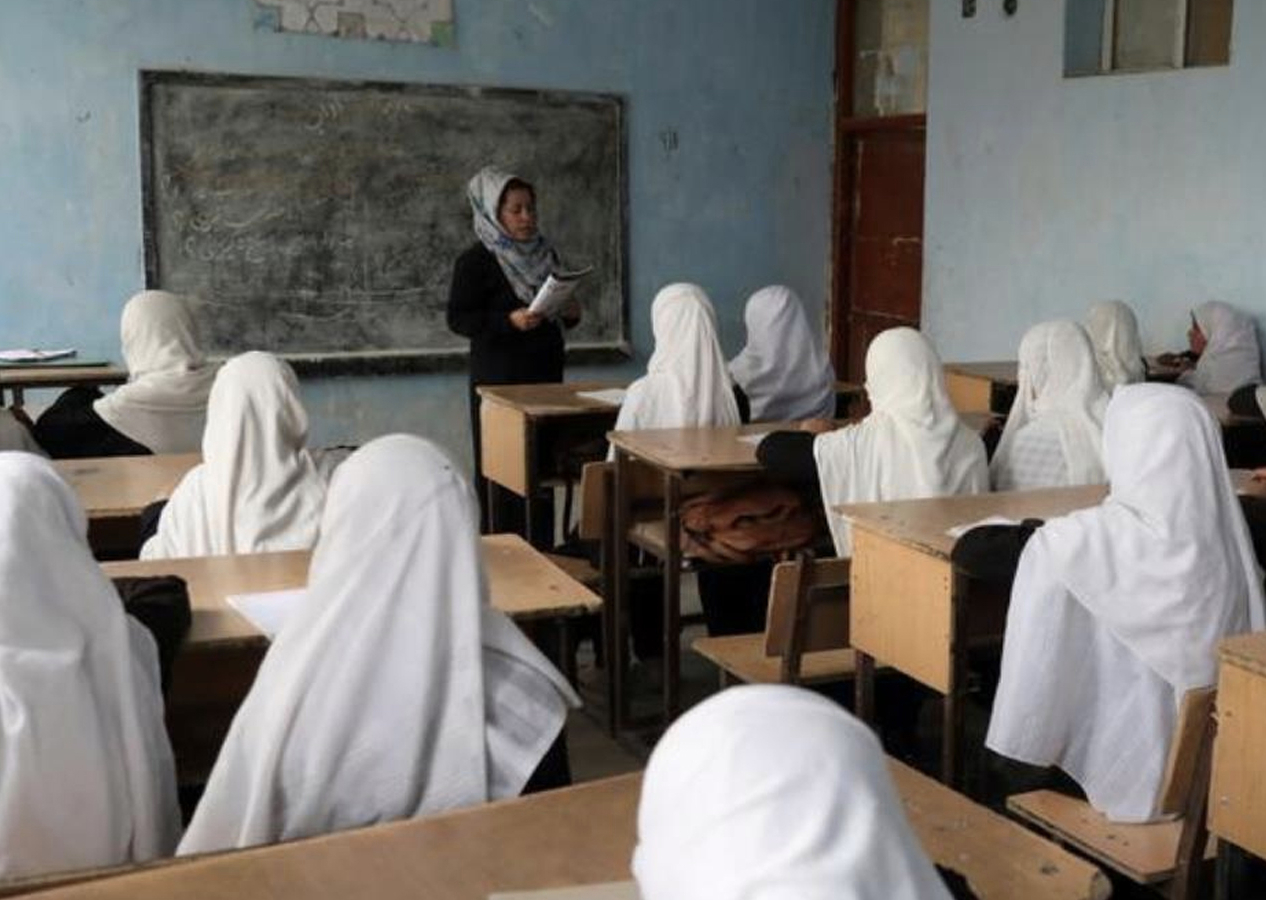 Afganistan'da kız öğrencilerin üniversiteye gitmesi yasaklandı