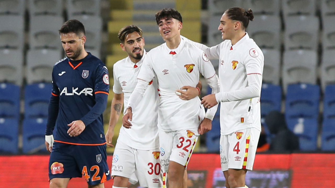 Göztepe'de İzzet ilki yaşadı