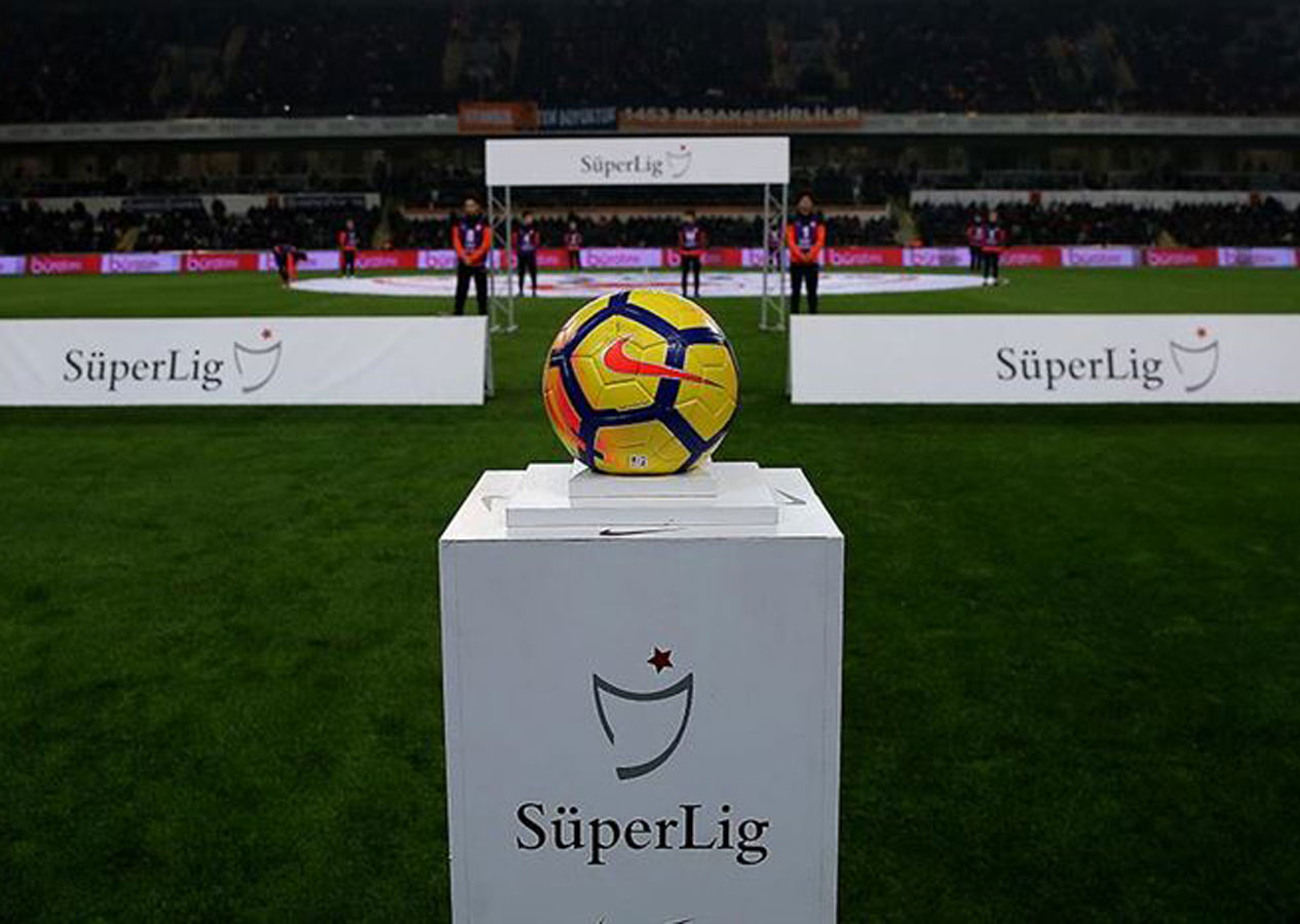 Trabzonspor -Fenerbahçe maçının hakemi belli oldu