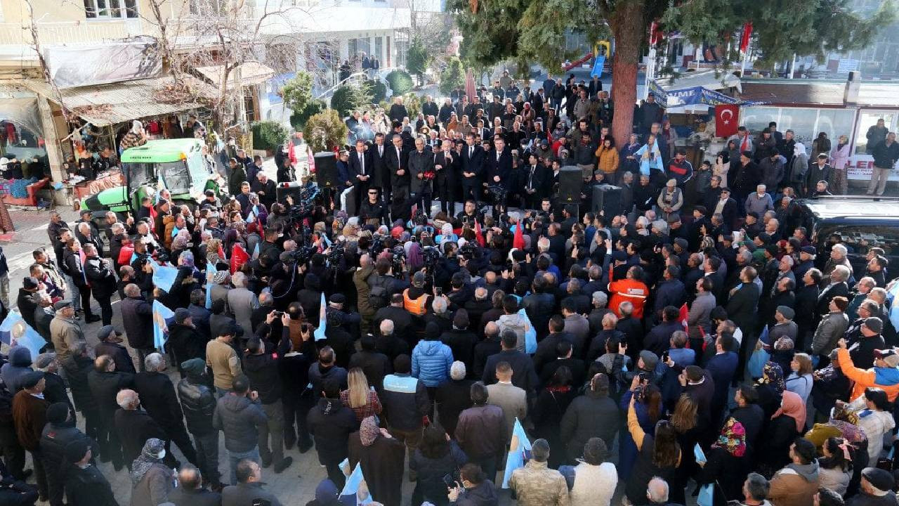 6’lı masayı düşündüren miting!