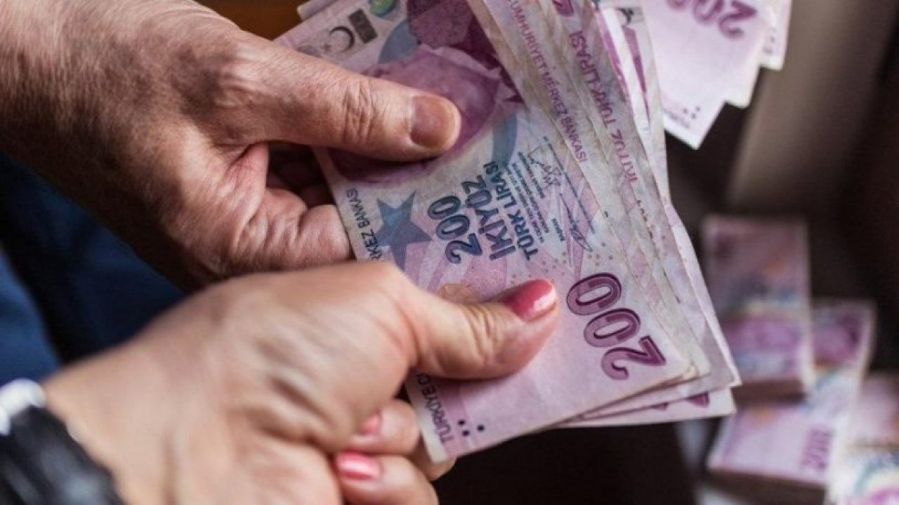 Emekli ve memurlar için zam tabloları oluşturuldu! En düşük emekli maaşı 4 bin 96 TL olacak!