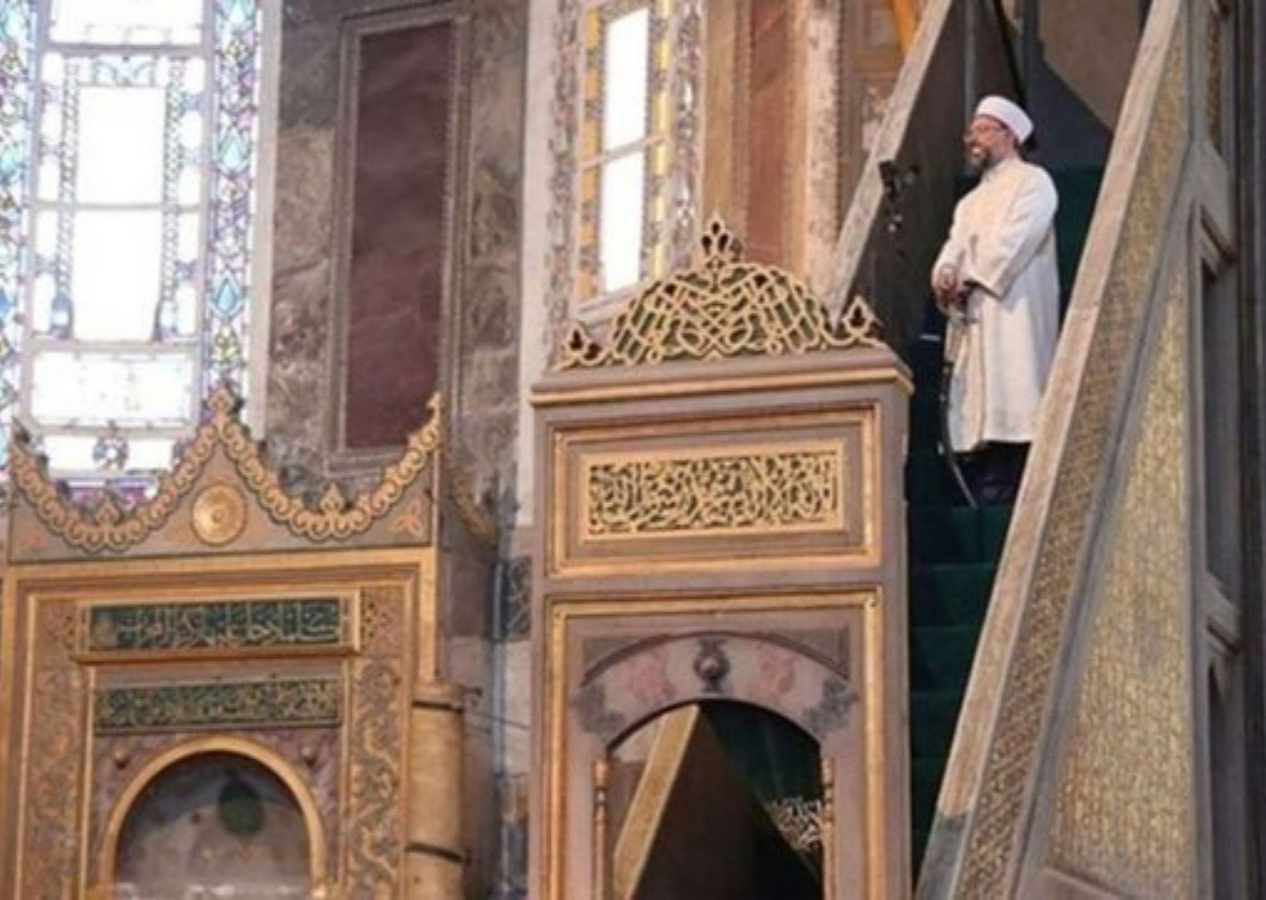 Diyanet'ten dikkat çeken Cuma hutbesi: Yeni yıl kutlamaları ve piyango haram