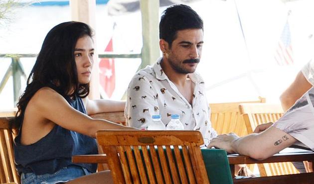 Güzel oyuncu Aybüke Pusat sevgilisiyle görüntülendi!
