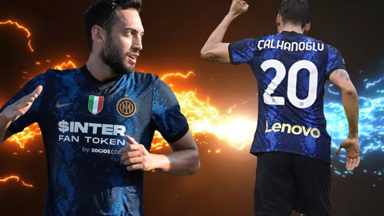 Hakan Çalhanoğlu yeni sözleşmeyi konuştu: Beni aramasını bekliyorum...