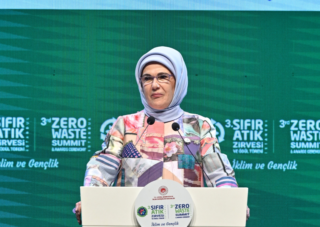Emine Erdoğan gençlere seslendi: Gelecek nesillere miras kalacak