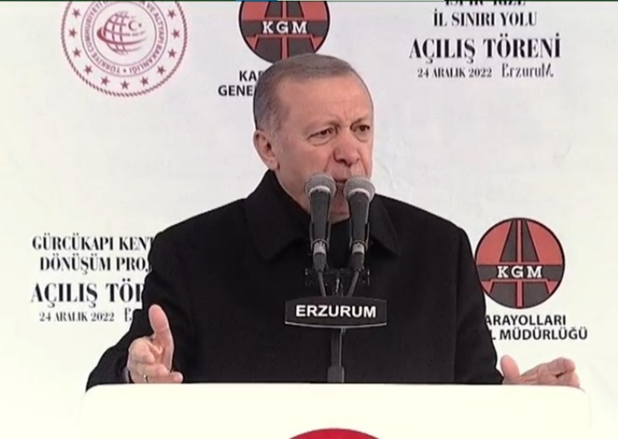 Cumhurbaşkanı Erdoğan:  Terör örgütleriyle masa altında el sıkışıp ülkenin güvenliğini onlara bırakma sözü verdiler