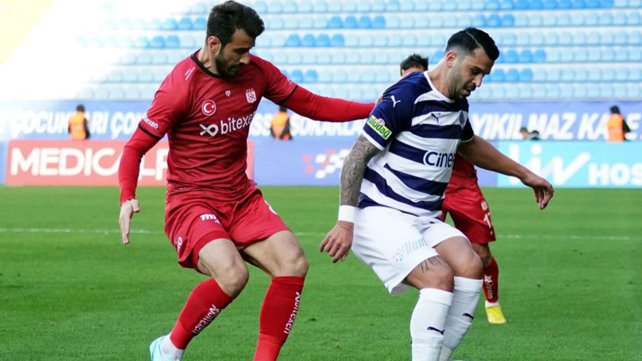 Sivasspor İstanbul'da 3 puanı kaptı