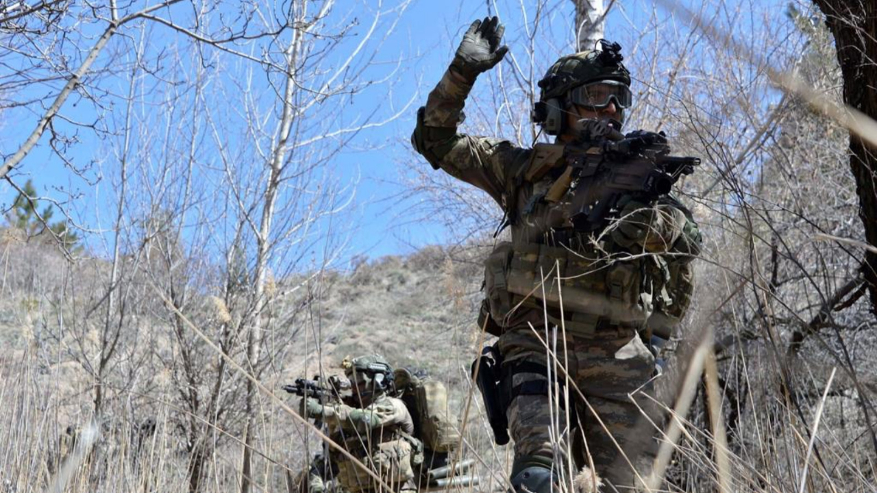 Fırat Kalkanı ve Barış Pınarı bölgelerinde 5 PKK/YPG'li terörist öldürüldü!
