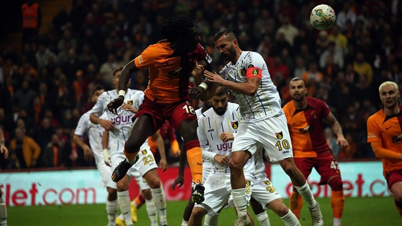 İstanbulspor'da Jetmir Topalli Galatasaray mağlubiyeti sonrası dikkat çeken açıklama: Kırmızı kart verilmedi...