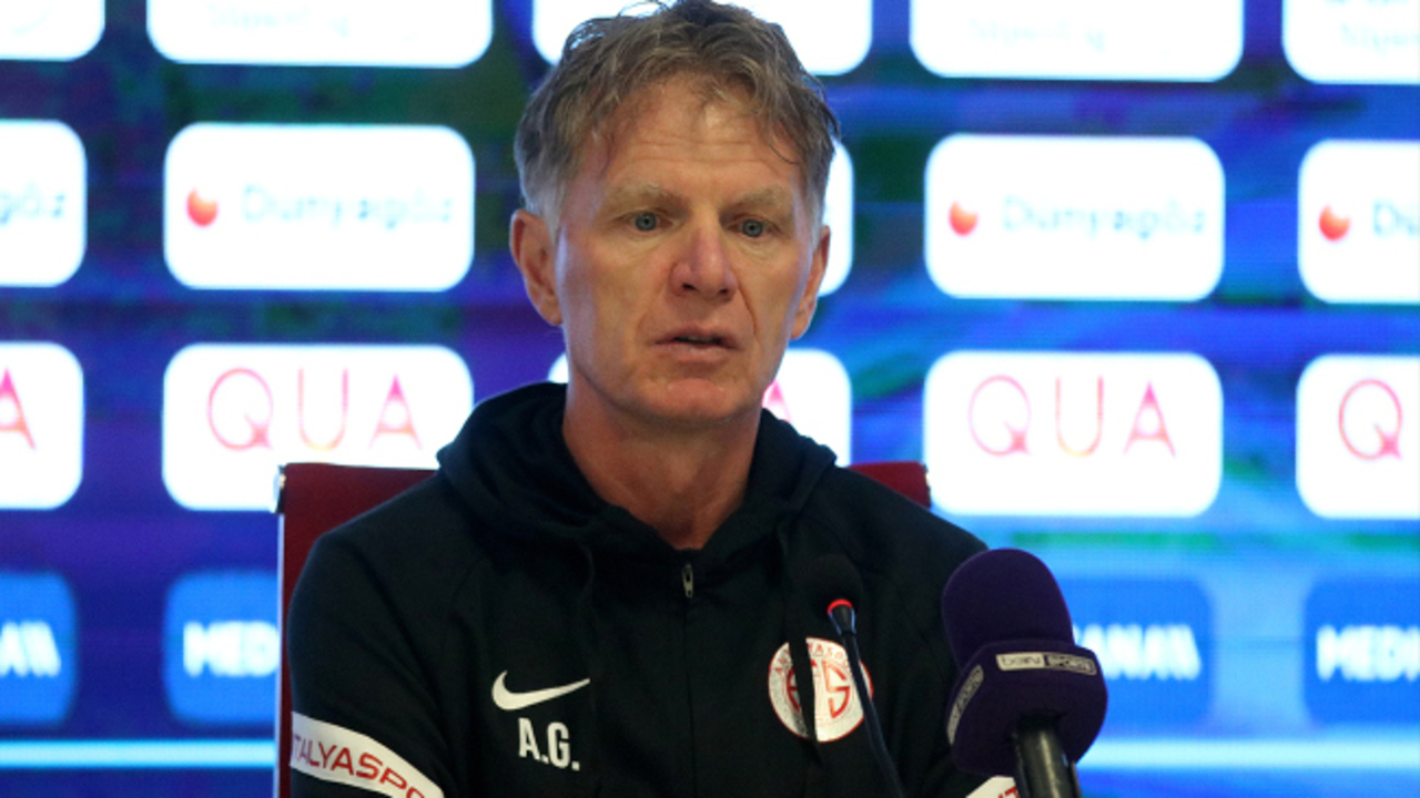 Antalyaspor Teknik Sorumlusu Alfons Groenendijk, Başakşehir mağlubiyetini değerlendirdi: Ders çıkarılmayan hatalarımız oldu...