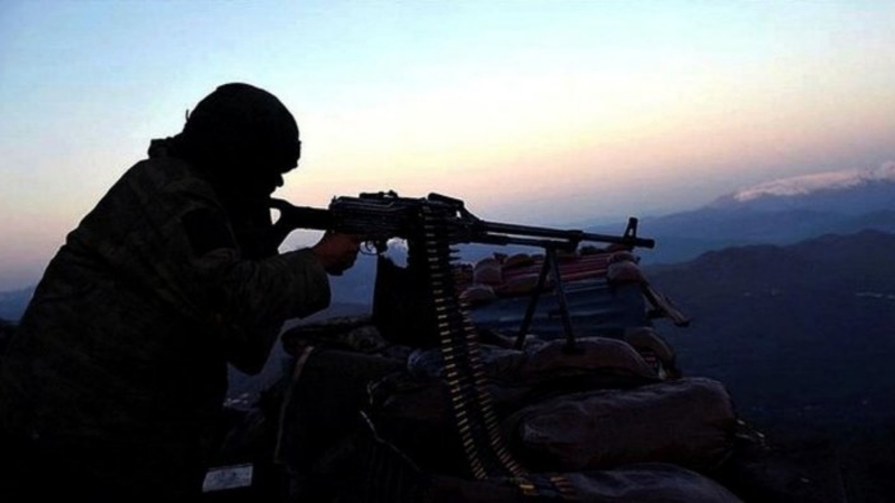 MSB duyurdu: Taciz ateşi açan 12 PKK/YPG'li terörist öldürüldü!
