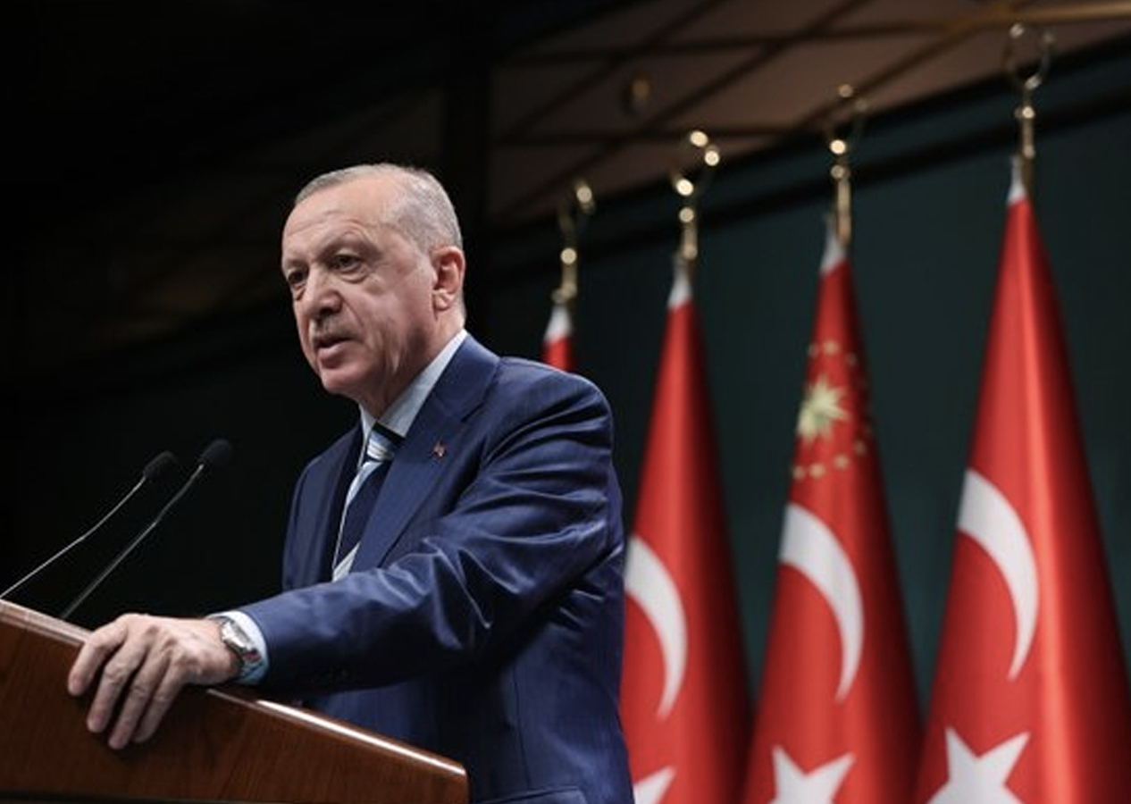 Cumhurbaşkanı Erdoğan'dan yeni yıl mesajı: Cumhuriyetimizin yeni yüzyılına adım atacağımız döneme giriyoruz!