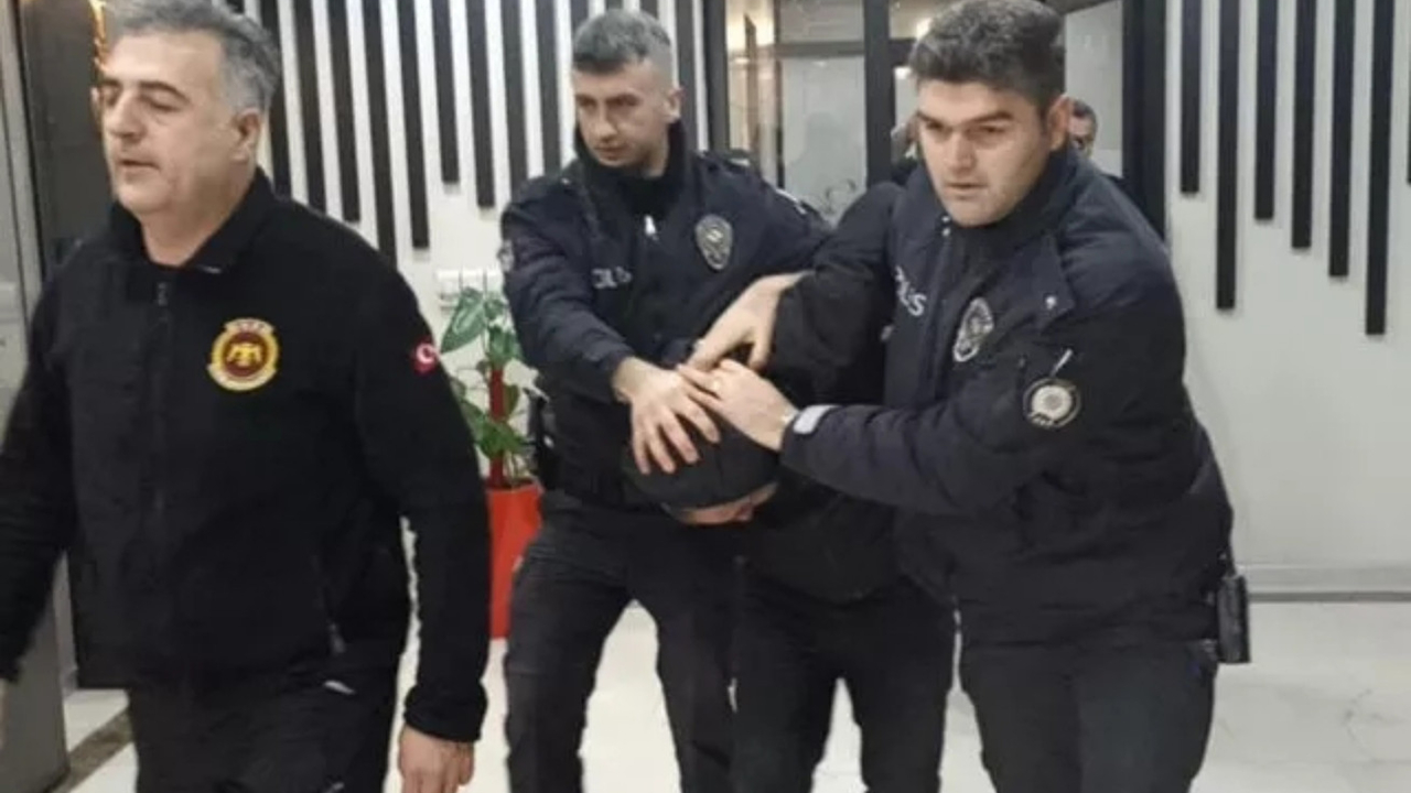 Bolu Belediye Başkanı Tanju Özcan'a bıçaklı saldırı girişimi! "Dünyayı başlarına yıkarım"