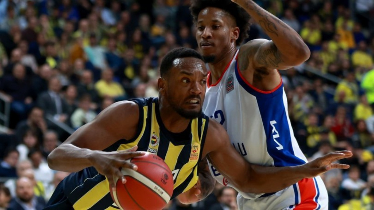 Fenerbahçe Beko - Anadolu Efes: 93-90 (uzt.) | MAÇ SONUCU