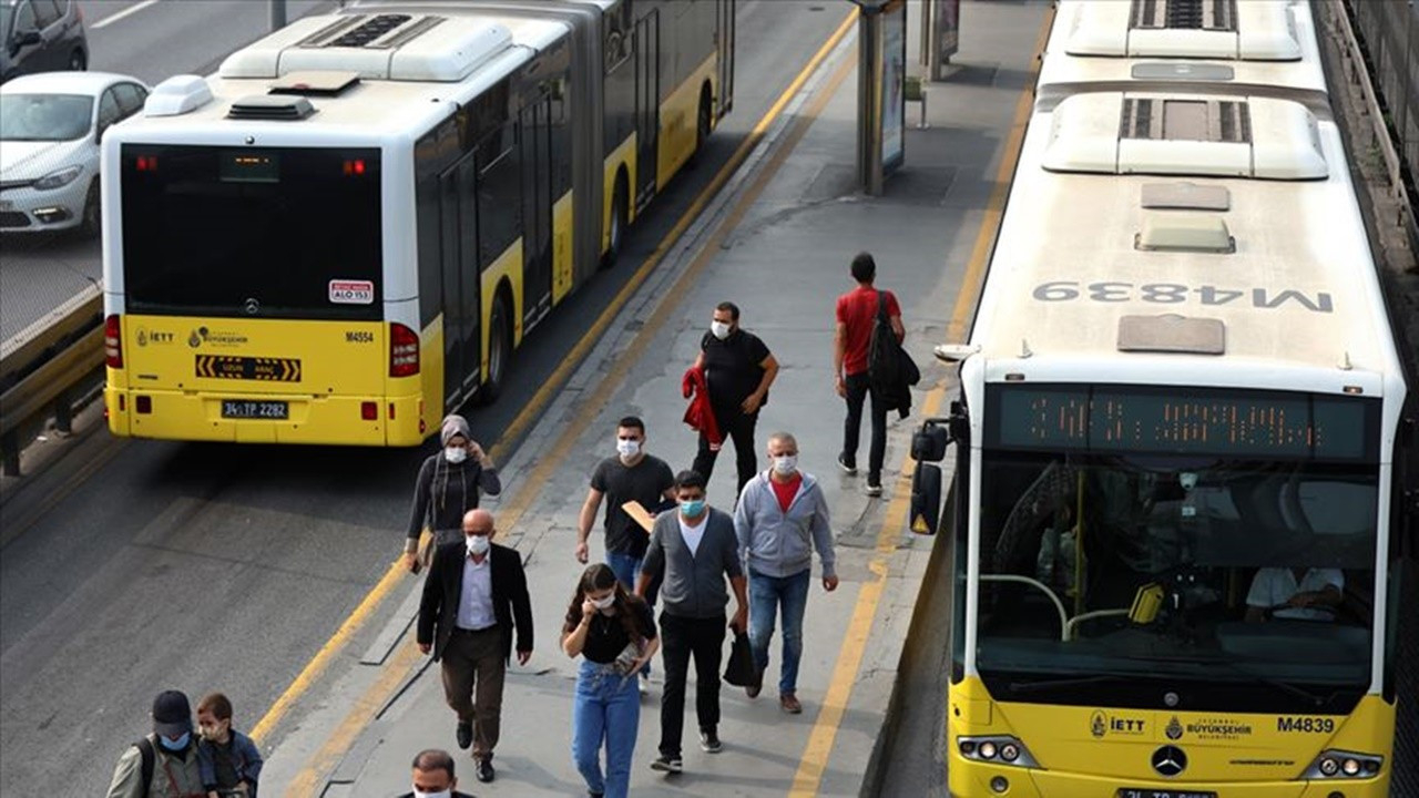 İstanbullular dikkat! Toplu taşıma ücretleri zamlandı! Öğrenci abonmanları, tam biletler, indi bindi ücretleri değişti!