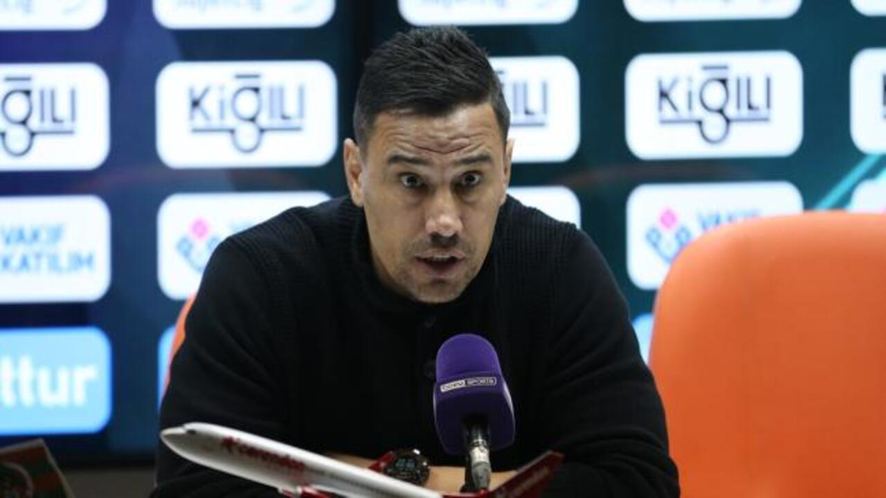 Kayserispor Teknik Direktörü Çağdaş Atan Alanyaspor mağlubiyeti sonrası konuştu: 3 puanları sahada kaybetmek istiyoruz...