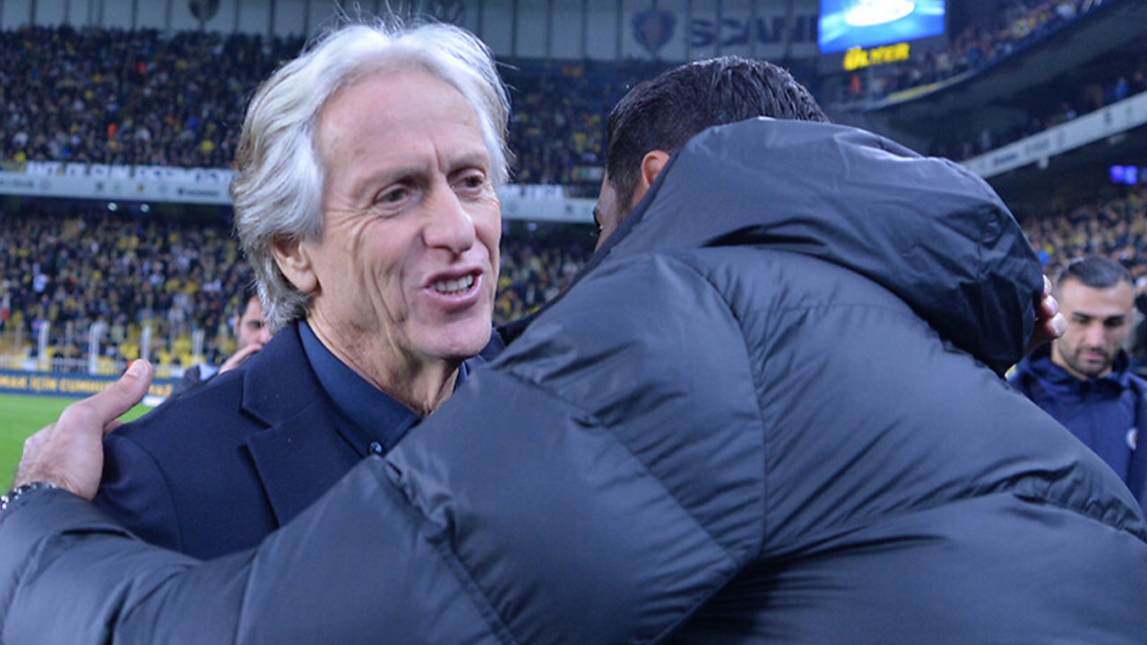 Kadıköy'de Jorge Jesus'a sevgi seli