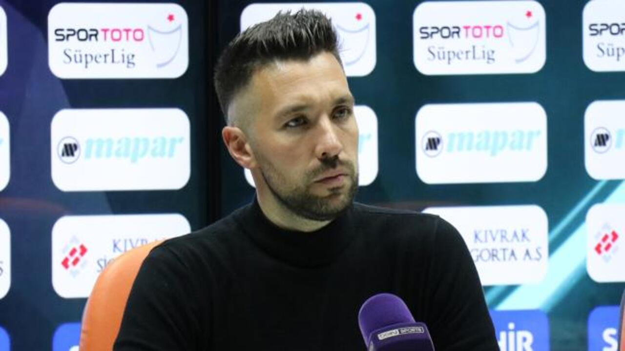 Alanyaspor Teknik Direktörü Francesco Farioli Kayserispor galibiyeti sonrası konuştu: Oyuncularımız kalpten oynadılar...