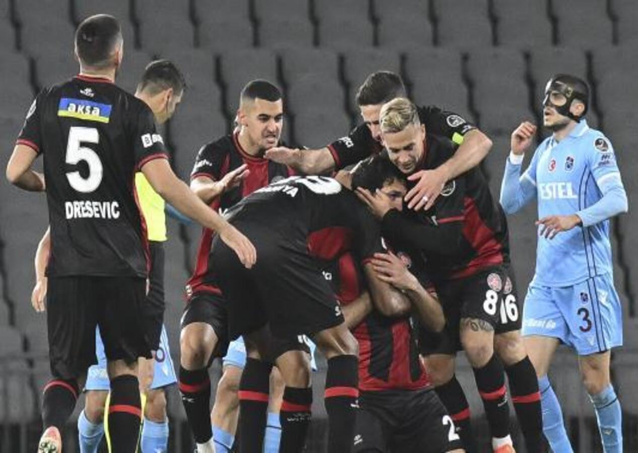 Karagümrük 4 - 1 Trabzonspor | Maçın geniş özeti...
