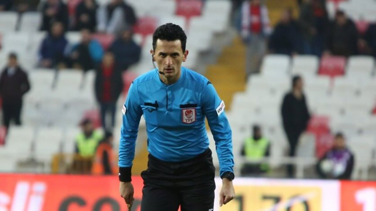 Sivasspor - Galatasaray maçında tartışma yaratan gol iptali!