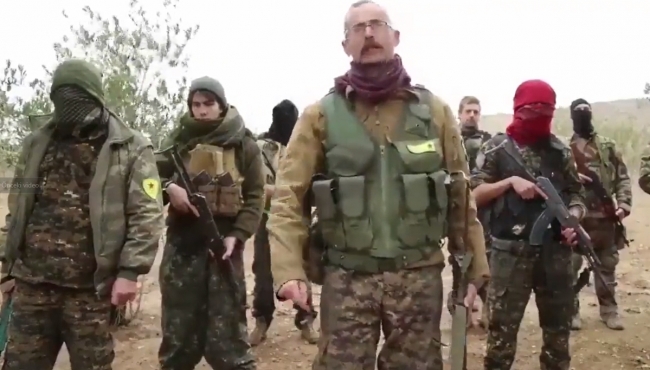 ABD'li ajanlar YPG'li teröristleri böyle eğitiyor...