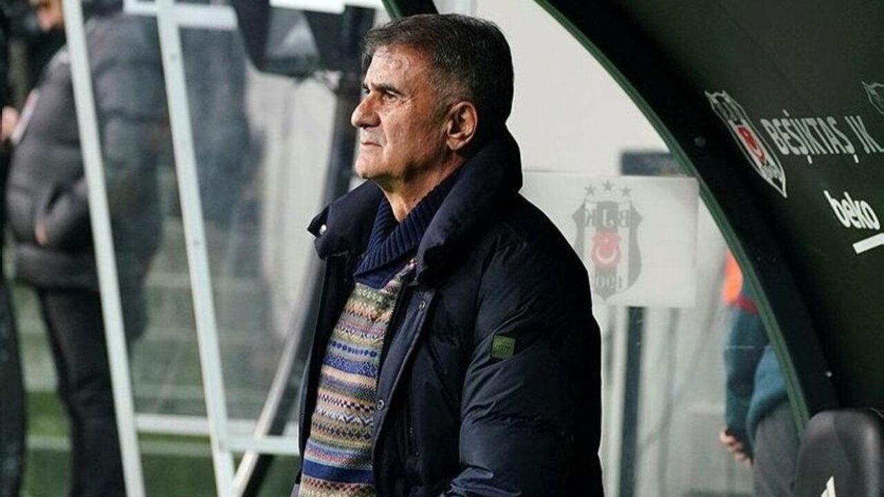 Beşiktaş Teknik Direktörü Şenol Güneş Adana Demirspor galibiyeti sonrası transferi konuştu: Çok beğendiğim oyuncu var...