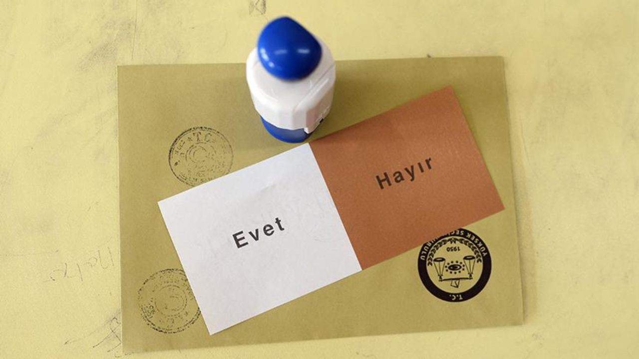 Cumhurbaşkanı Erdoğan'dan referandum sinyali