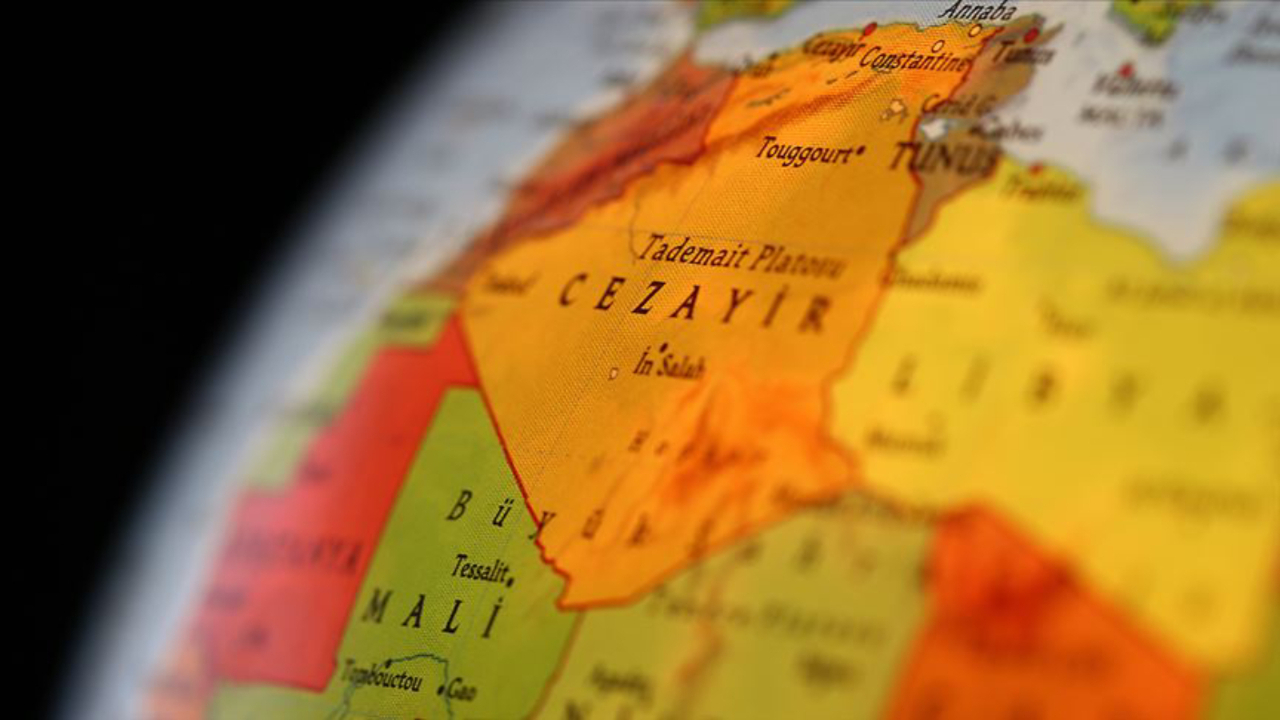 Kuzey Afrika ülkesinde OHAL Ocak sonuna kadar uzatıldı