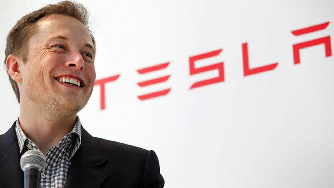 Değeri eriyen Tesla’ya Elon Musk sahip çıktı! “Yaşananlar çılgınca”