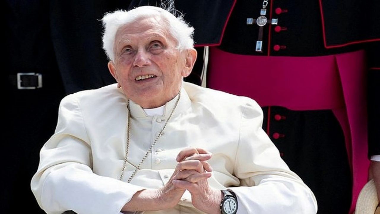 Eski Papa 16. Benedict hayatını kaybetti! 600 yıl sonra istifa eden ilk Papa'ydı!