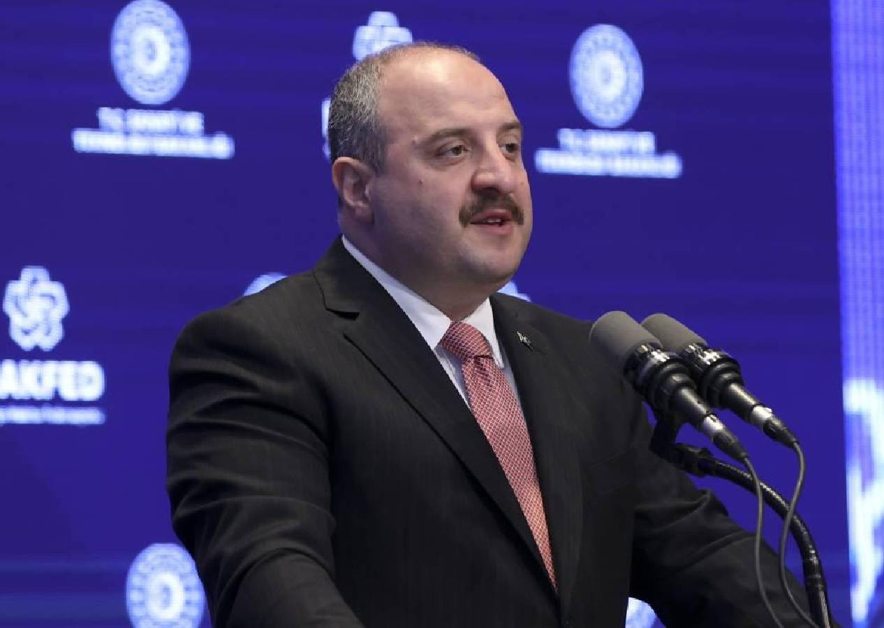 Bakan Varank tek tek paylaştı! Türkiye Yüzyılı'na yakışır projeler