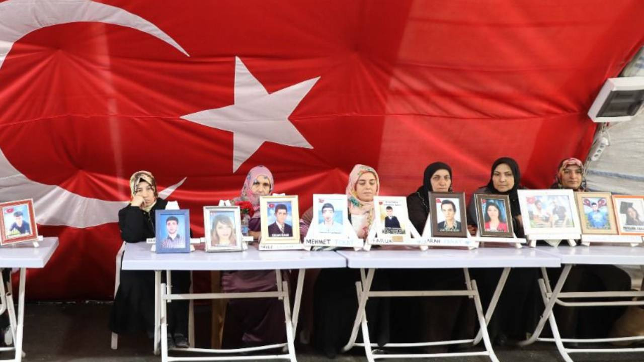 Diyarbakır annelerinin evlat nöbeti kararlılıkla devam ediyor