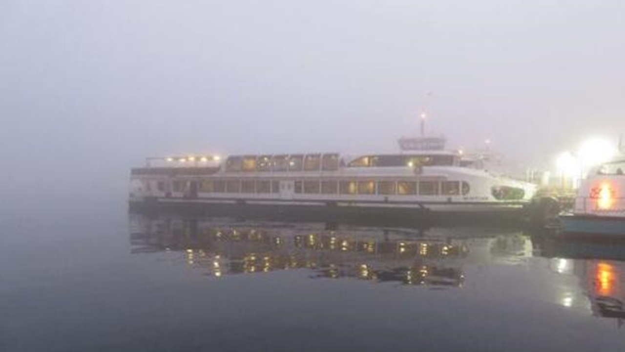 İstanbul'da ulaşıma sis engeli! Bazı vapur seferleri yapılamıyor