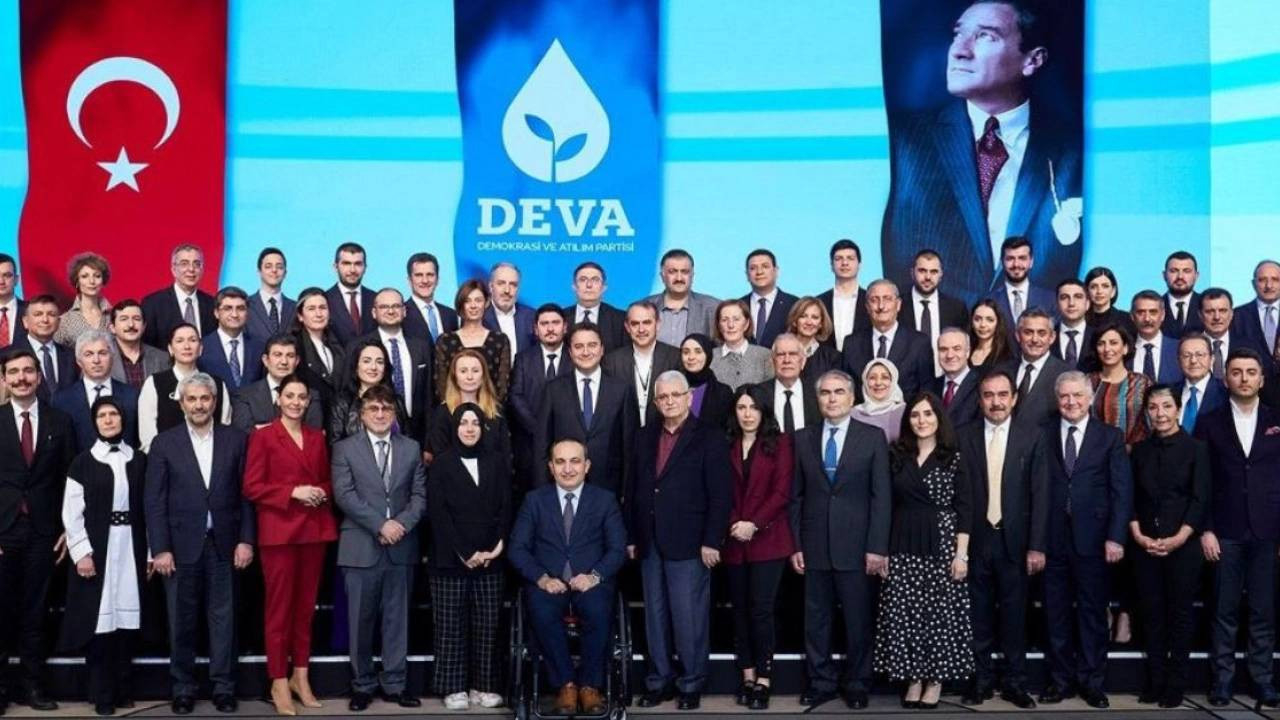 DEVA Partisi'nden 'Anayasa'dan Türklüğü çıkarma' teklifi