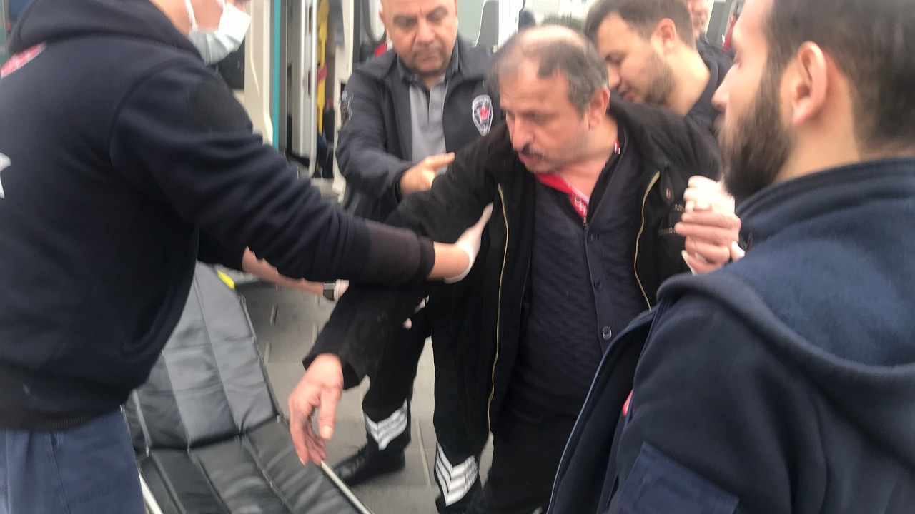 Taksim metrosunda korku dolu anlar! Yolcu raylara düştü...