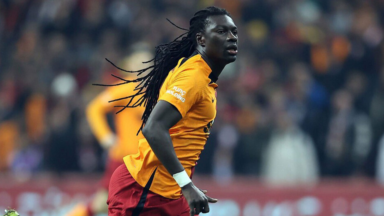 Aslan'da Gomis durmuyor