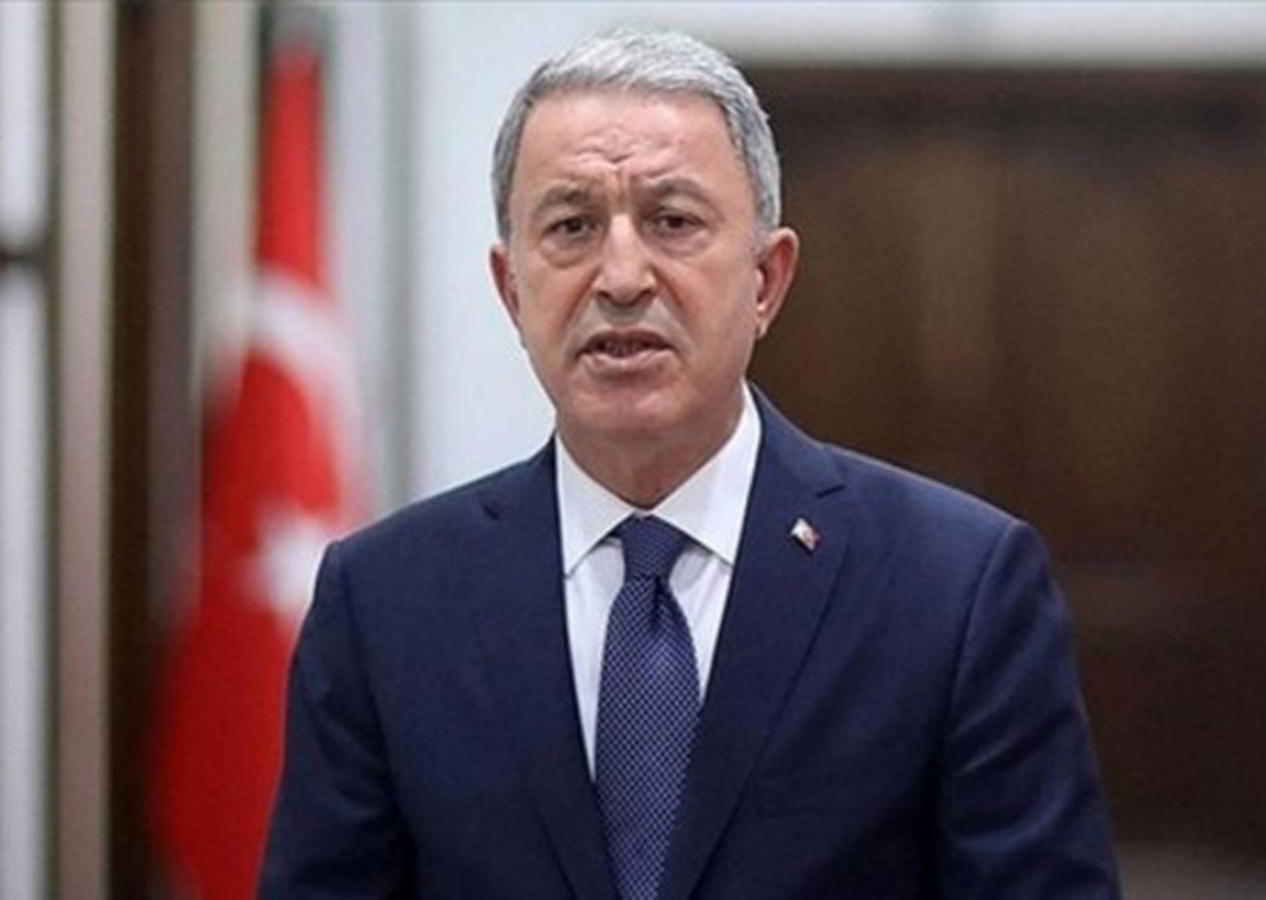 Bakan Akar'dan Yunanistan'ın provokasyonlarına tepki: Güvendiğiniz dağlara karlar yağmadan aklınızı başına alın