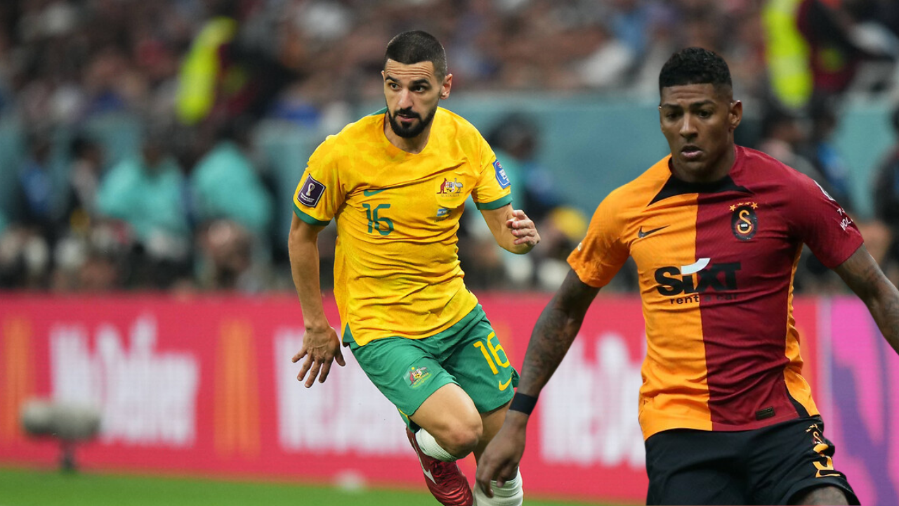 Van Aanholt gidiyor! Galatasaray, yeni sol bek için kolları sıvadı