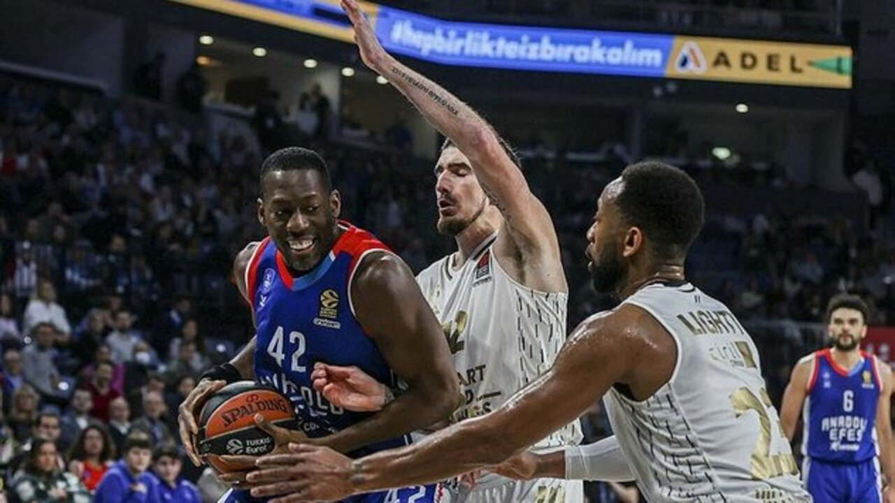 Anadolu Efes 78 - 72 ASVEL Lyon-Villeurbanne | Maç özeti...