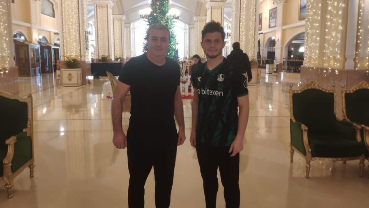 Sakaryaspor Bülent Uzun'u kadrosuna kattı
