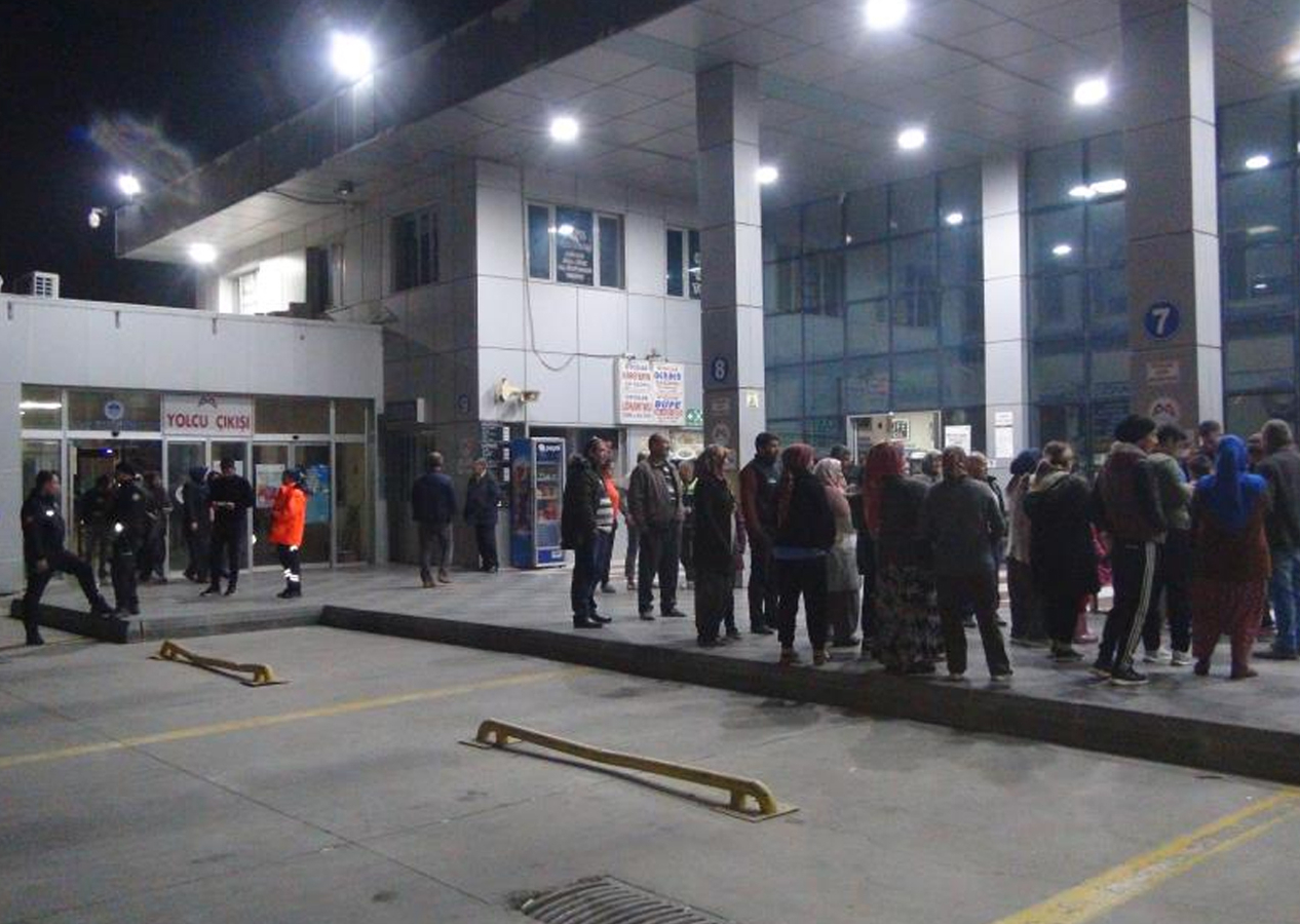 Mersin otobüs terminalinde el bombası paniği! Poşeti alıp kaçtı...