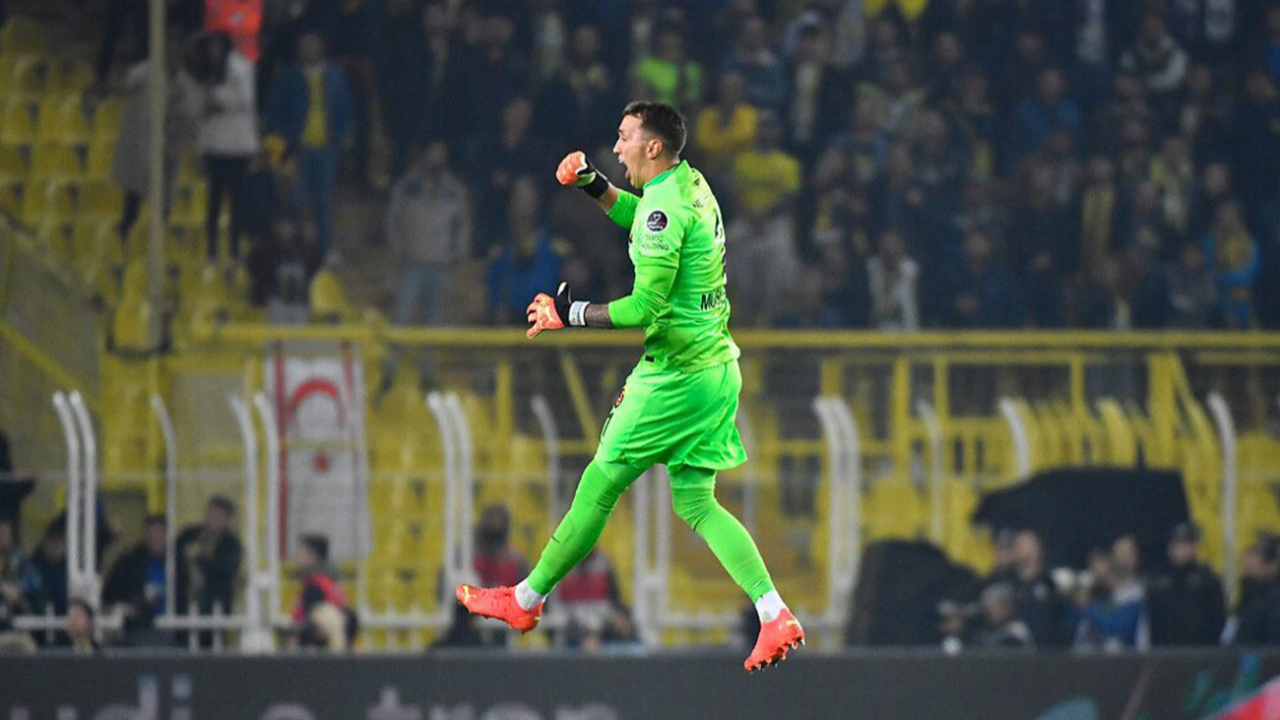 Kadıköy panteri Fernando Muslera