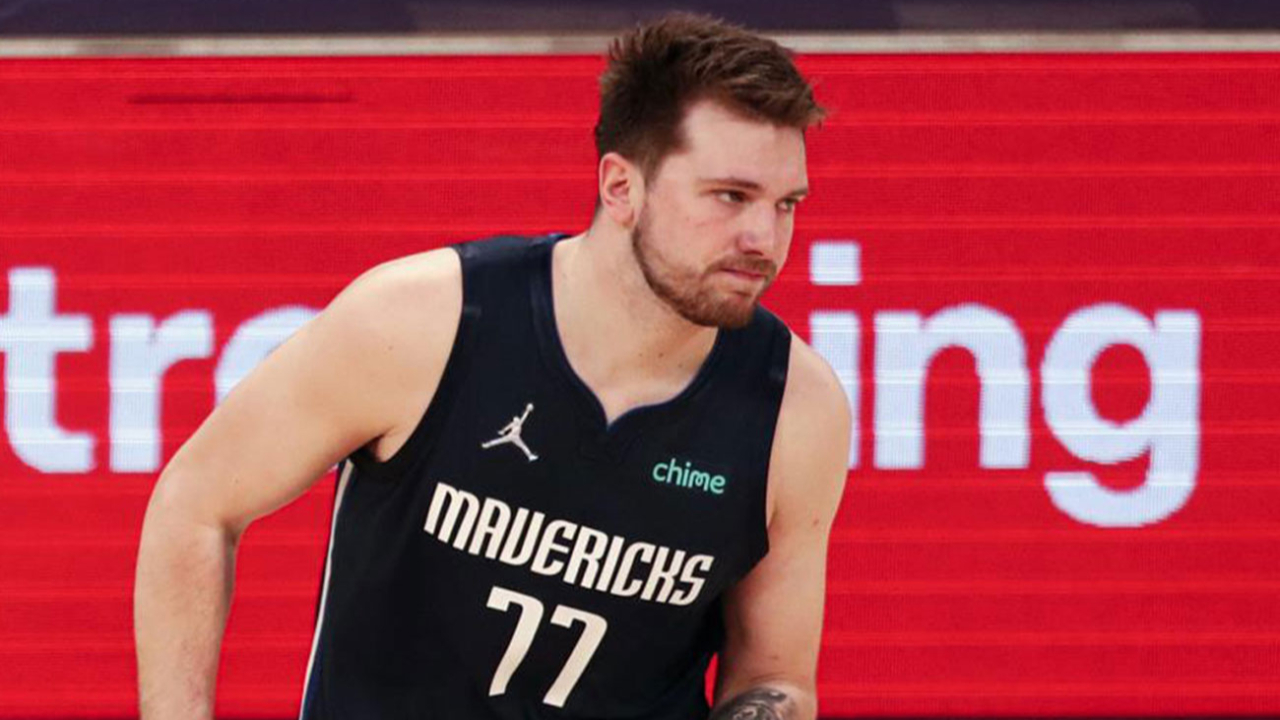 Doncic "triple-double" yaptı