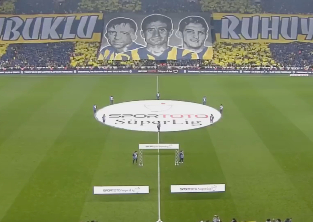 Fenerbahçe’nin koreografisi dikkati çekti!